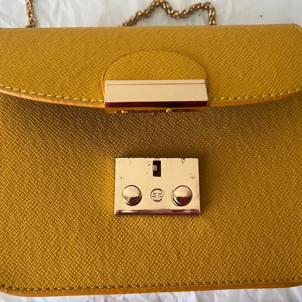 Amazon Small Evening Crossbody Chain Shoulder Clutch Purse Formal Bag - Yellow - Picture 7 of 10